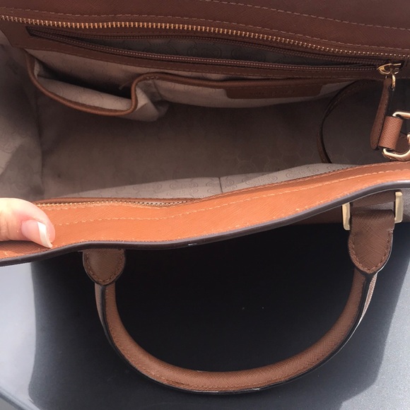 Brand new Michael Kors handbag - Picture 5 of 7